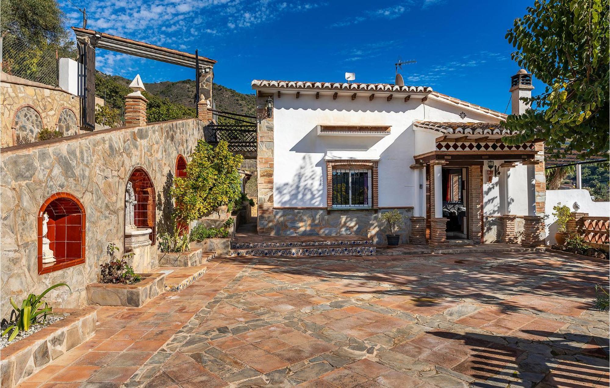 Amazing Home In Frigiliana With Kitchen Екстериор снимка