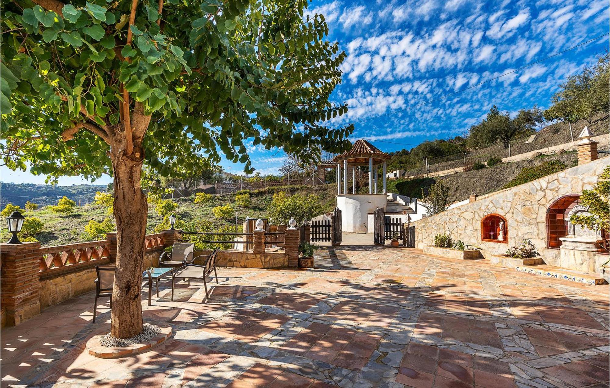 Amazing Home In Frigiliana With Kitchen Екстериор снимка