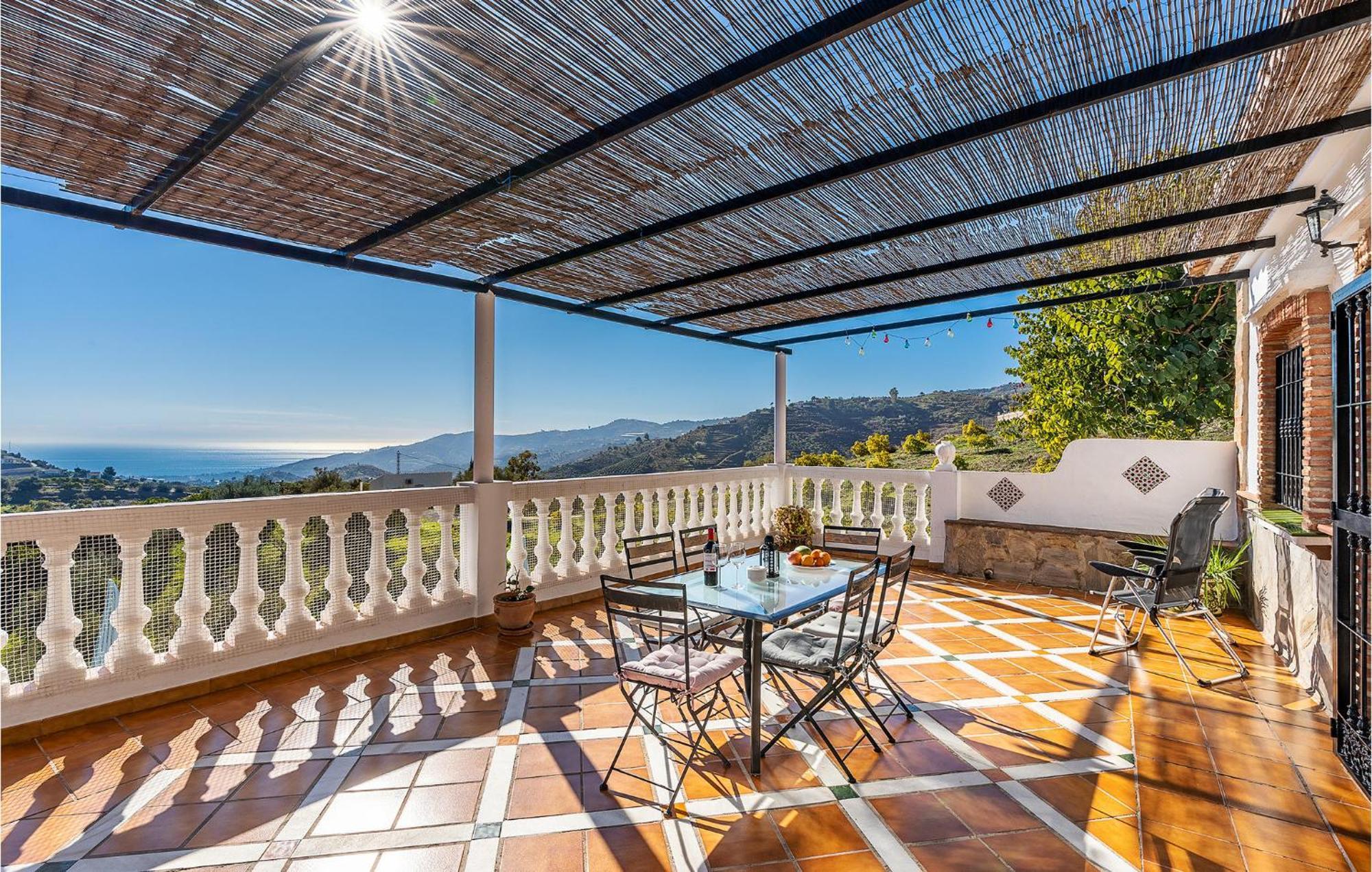Amazing Home In Frigiliana With Kitchen Екстериор снимка