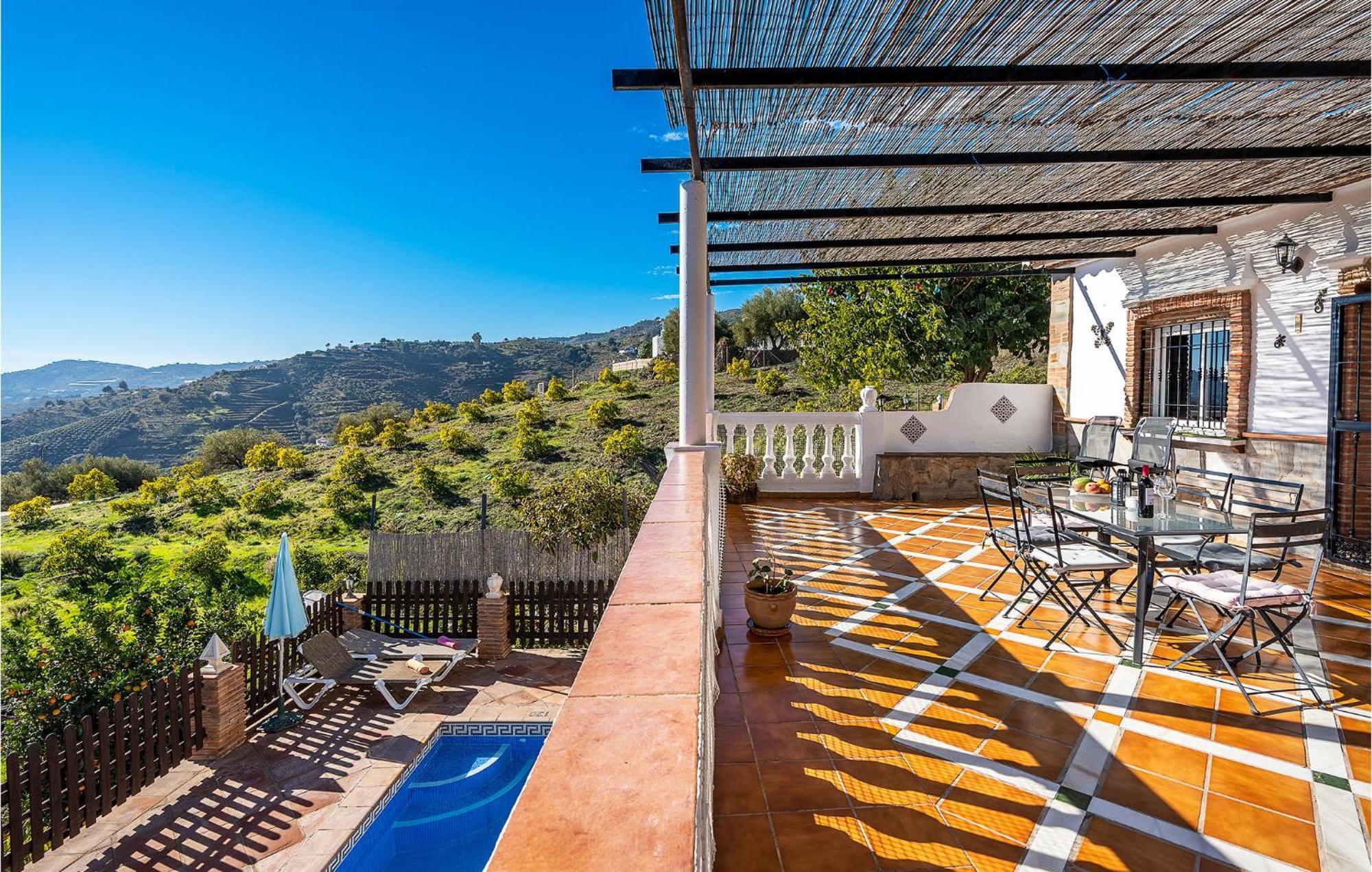 Amazing Home In Frigiliana With Kitchen Екстериор снимка